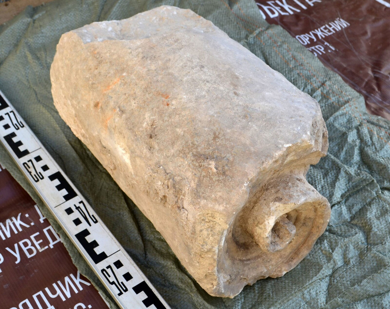 Сейчас находки изучают, описывают и реставрируют. Потом их передадут в коллекции московских музеев