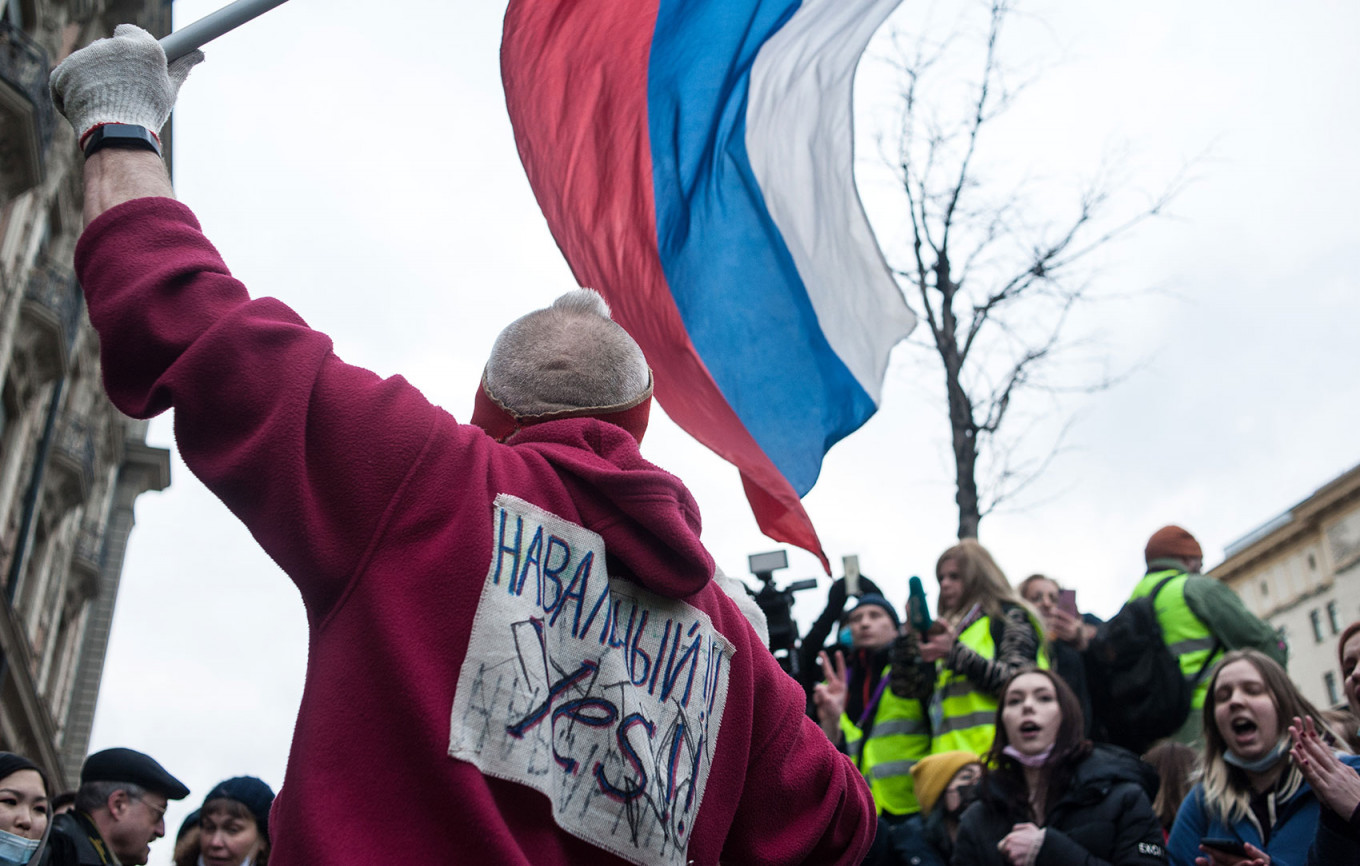 По всей России прошли несогласованные акции в поддержку Алексея Навального
