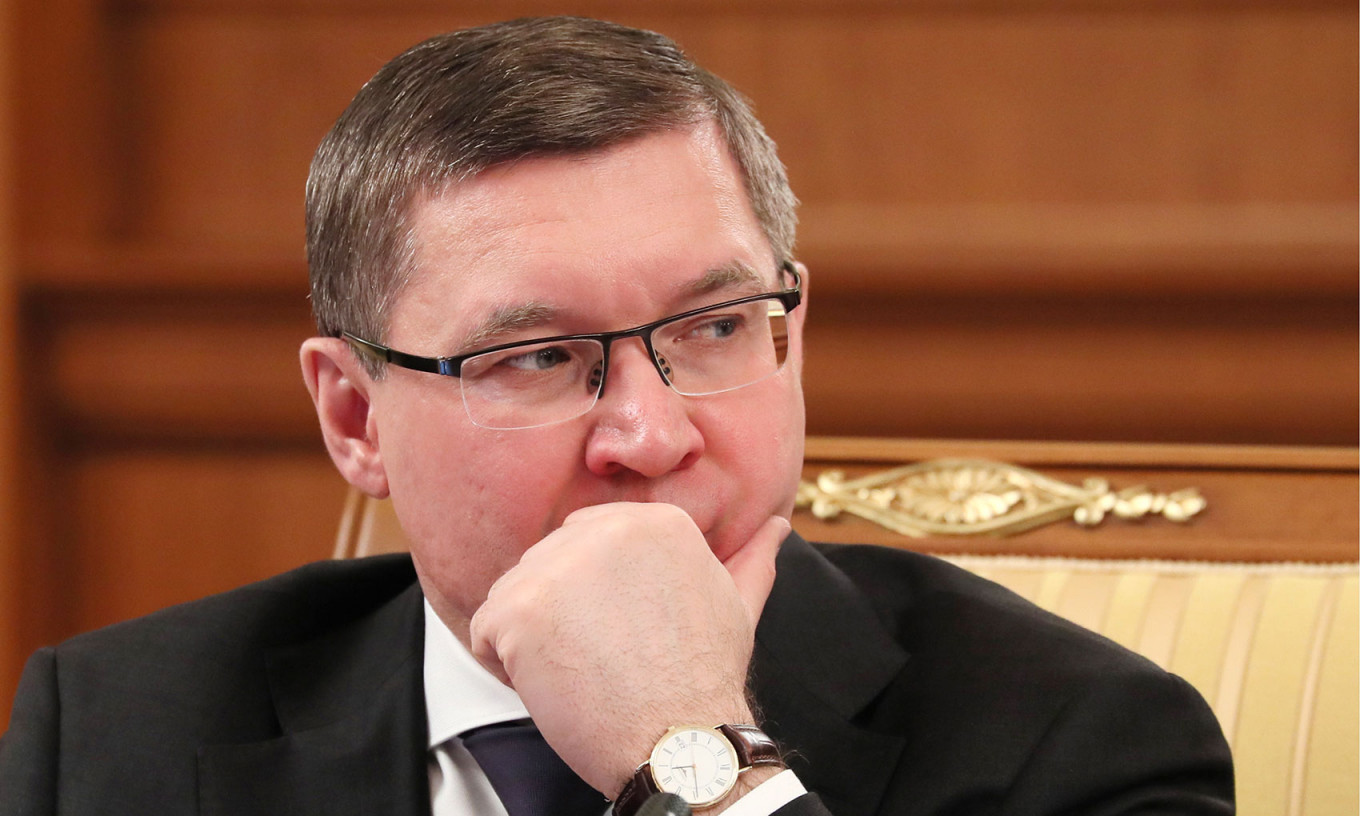 Владимир Якушев покинул пост министра строительства, назначен полпредом президента в УФО