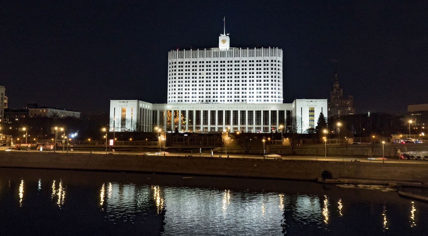 В 2020 г. во время кампании собрали 5 млн руб.<br />
<br />
На фото: Москва, Дом правительства
