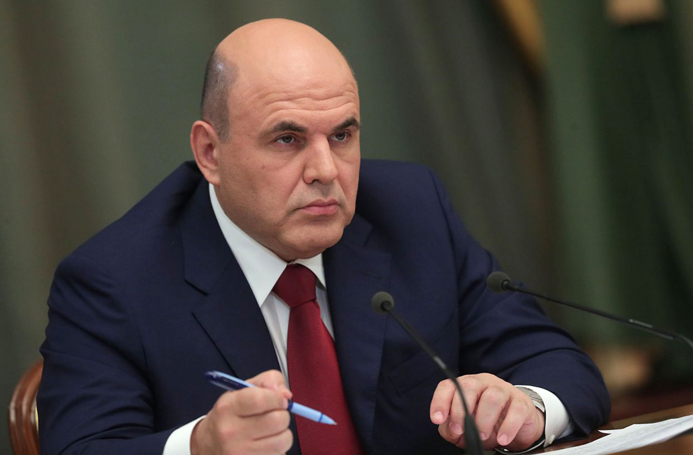 Задекларированный доход премьера Михаила Мишустина в 2020 году оказался на 1 млн руб. выше предыдущего результата и составил 19,853 млн руб. Супруга премьера за год заработала в несколько раз больше — 63,89 млн руб.