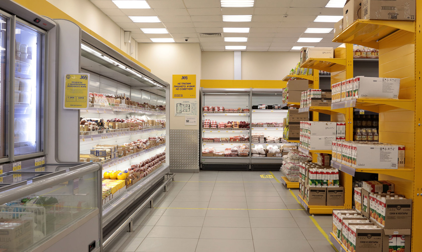 «Лента» — не первый ритейлер, запустивший  дискаунтеры. Аналогичный формат в прошлом году начали тестировать «Магнит» и X5 Retail Group