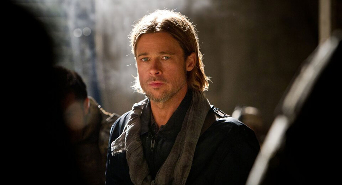 
								 				Кадр из фильма «Война миров Z» 			