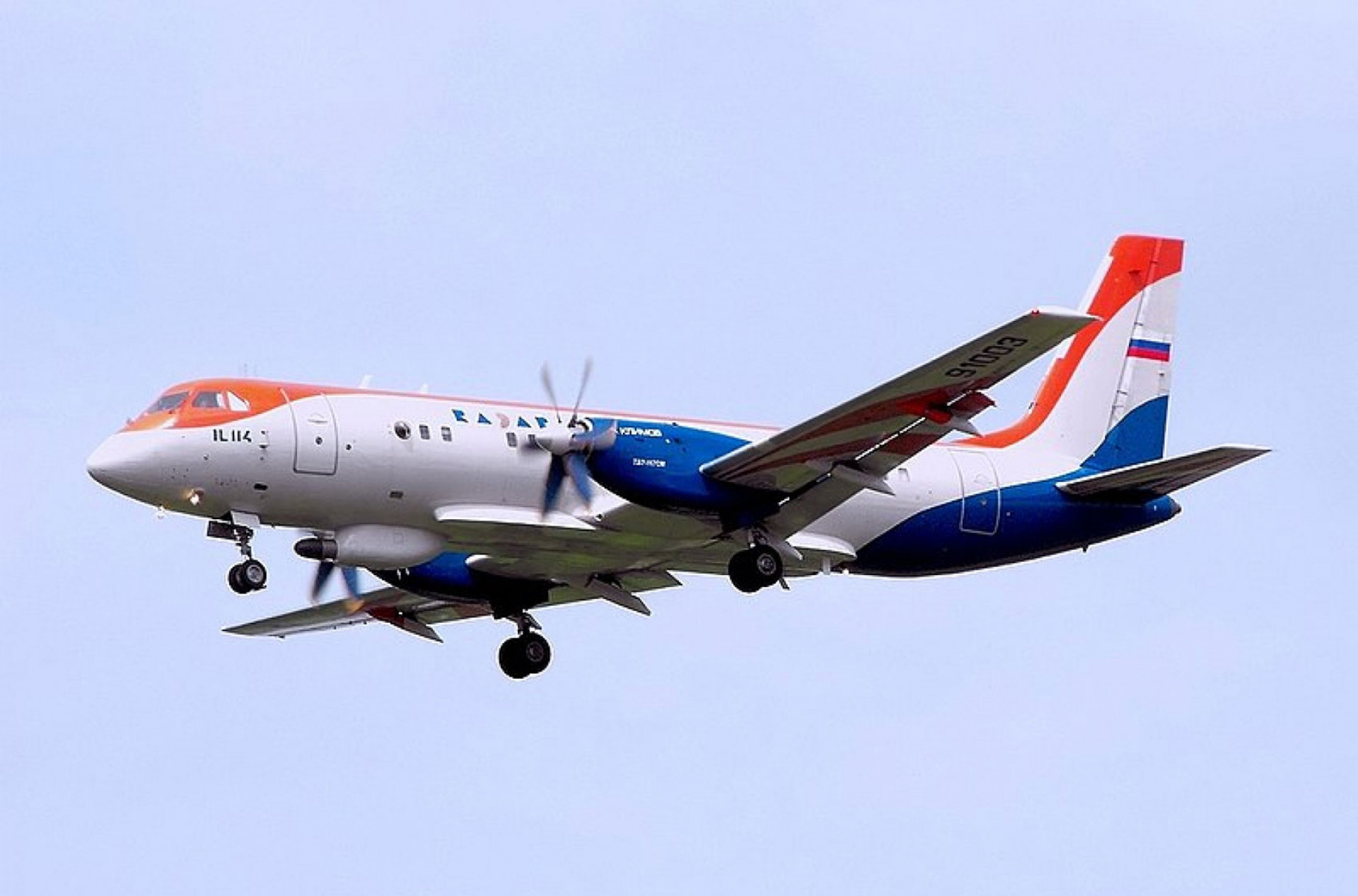 Первый полет самолет Ил-114 совершил 31 год назад. В 2021 году одну такую машину в специальной версии использует только предприятие «Радар ммс» из Санкт-Петербурга