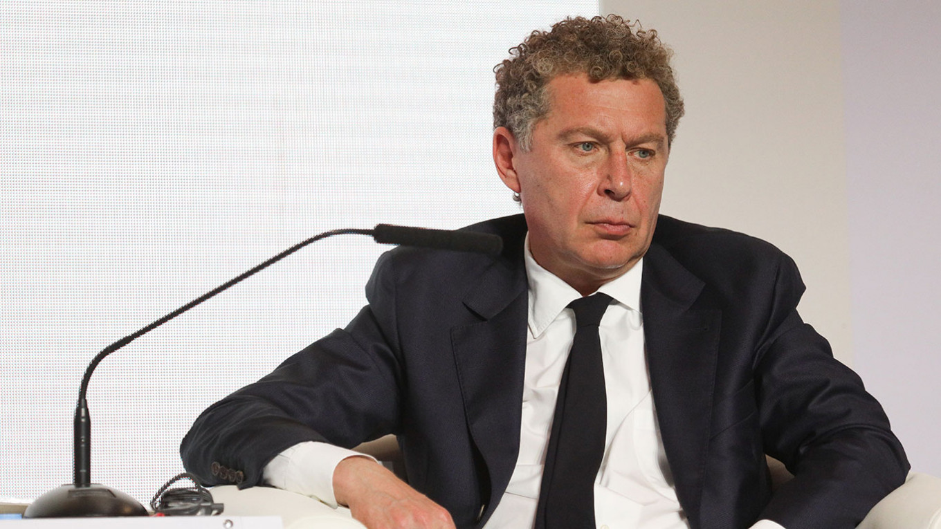 Александр Мамут