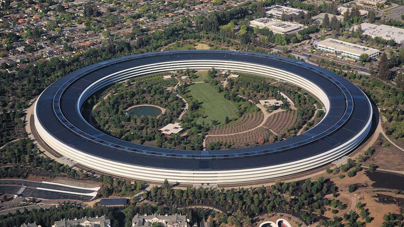 Штаб-квартира компании Apple в Купертино, Калифорния