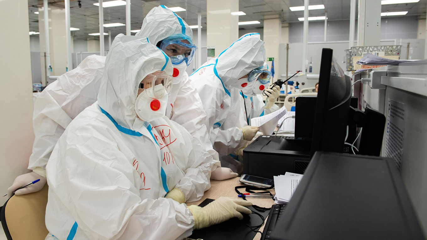 Резервный госпиталь городской клинической больницы имени Юдина в автомобильном центре «Москва»