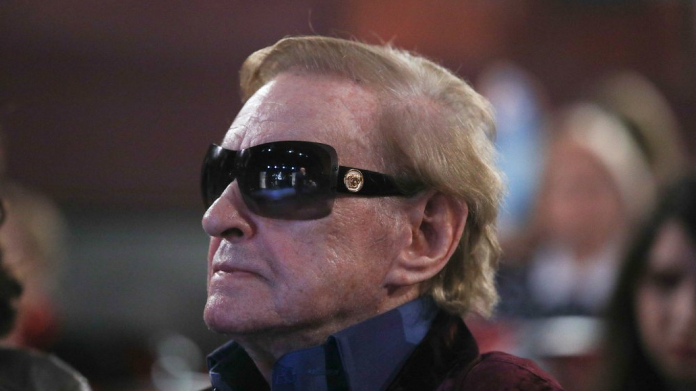 Роман Виктюк