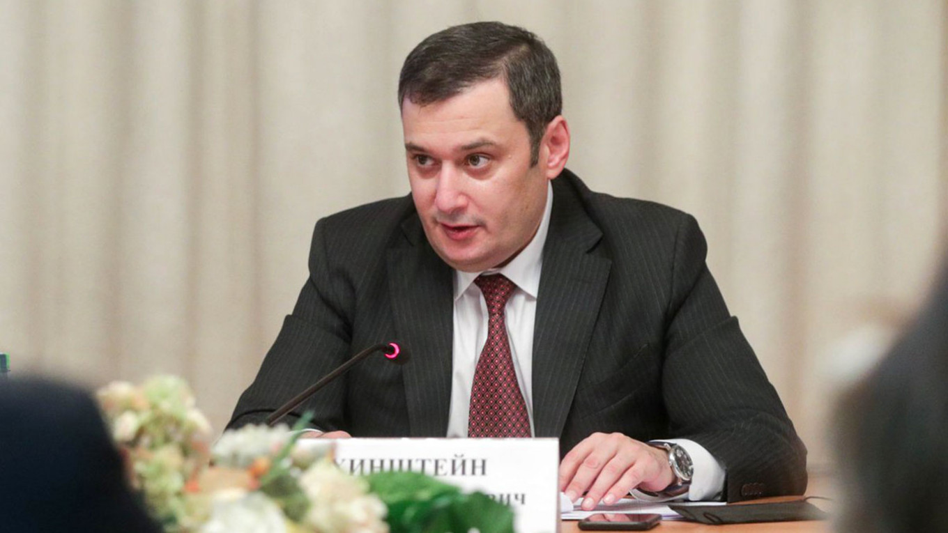 Александр Хинштейн.