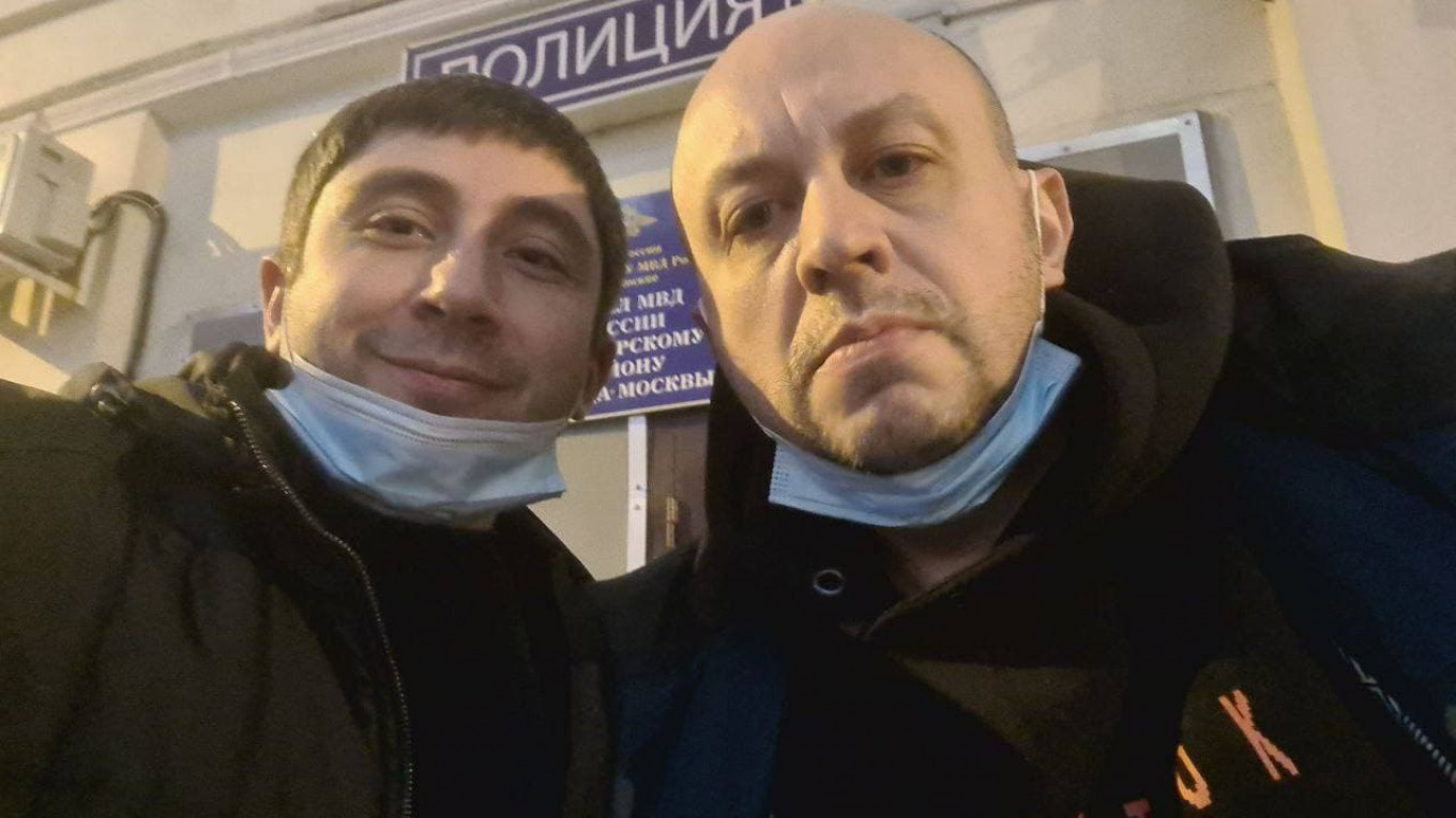 Адвокат «Апологии протеста» Алан Гамазов и Сергей Смирнов