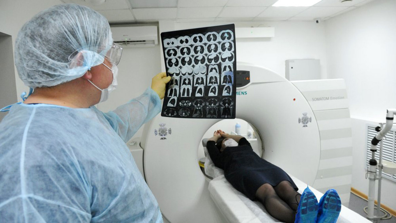 Процедура компьютерной томографии легких в клинике «Столица».