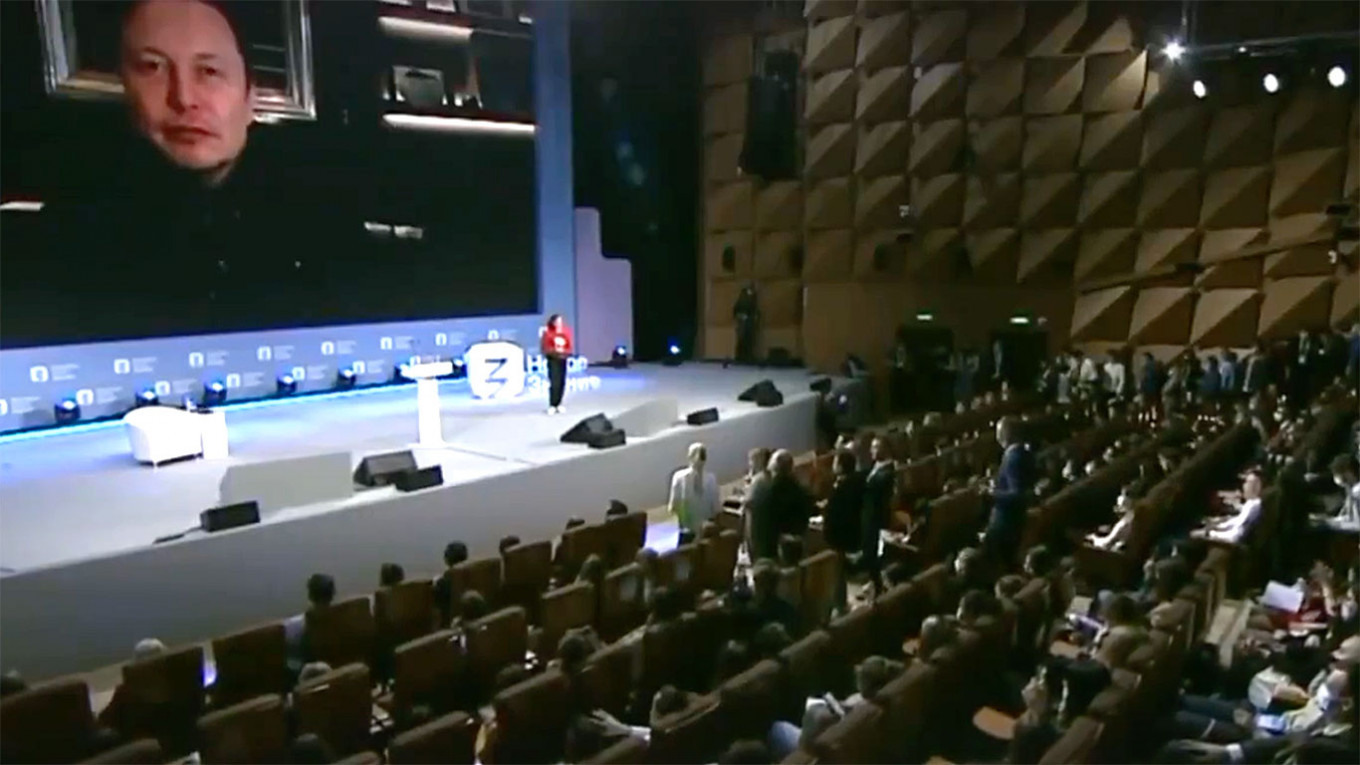 Выступление Илона Маска по видеосвязи на российском марафоне «Новое знание»