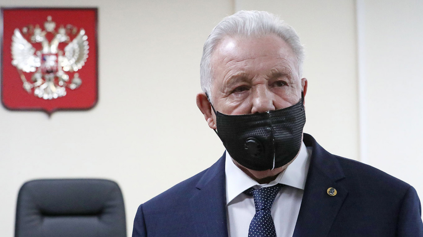 Виктор Ишаев