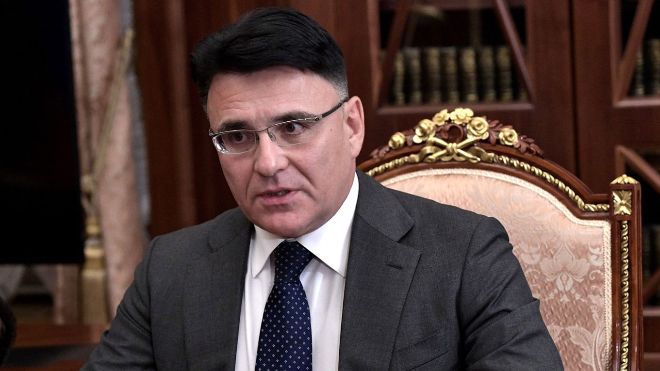 Александр Жаров.