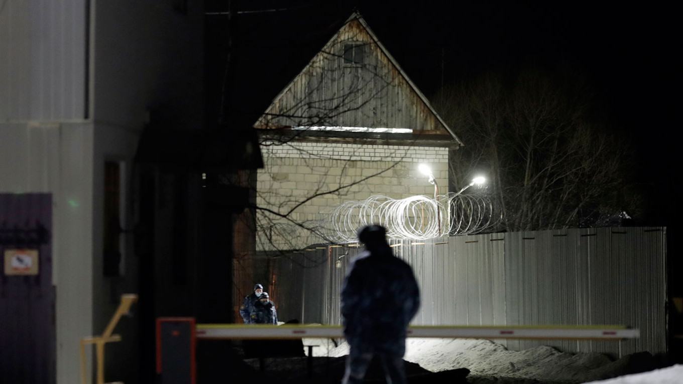 ИК №2 в Покрове, где находится Алексей Навальный