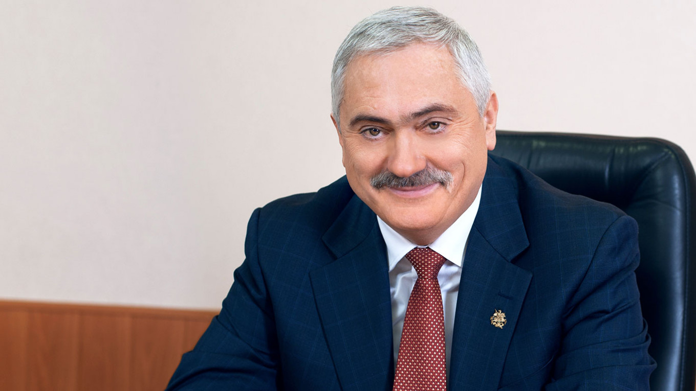 Виктор Мартынов