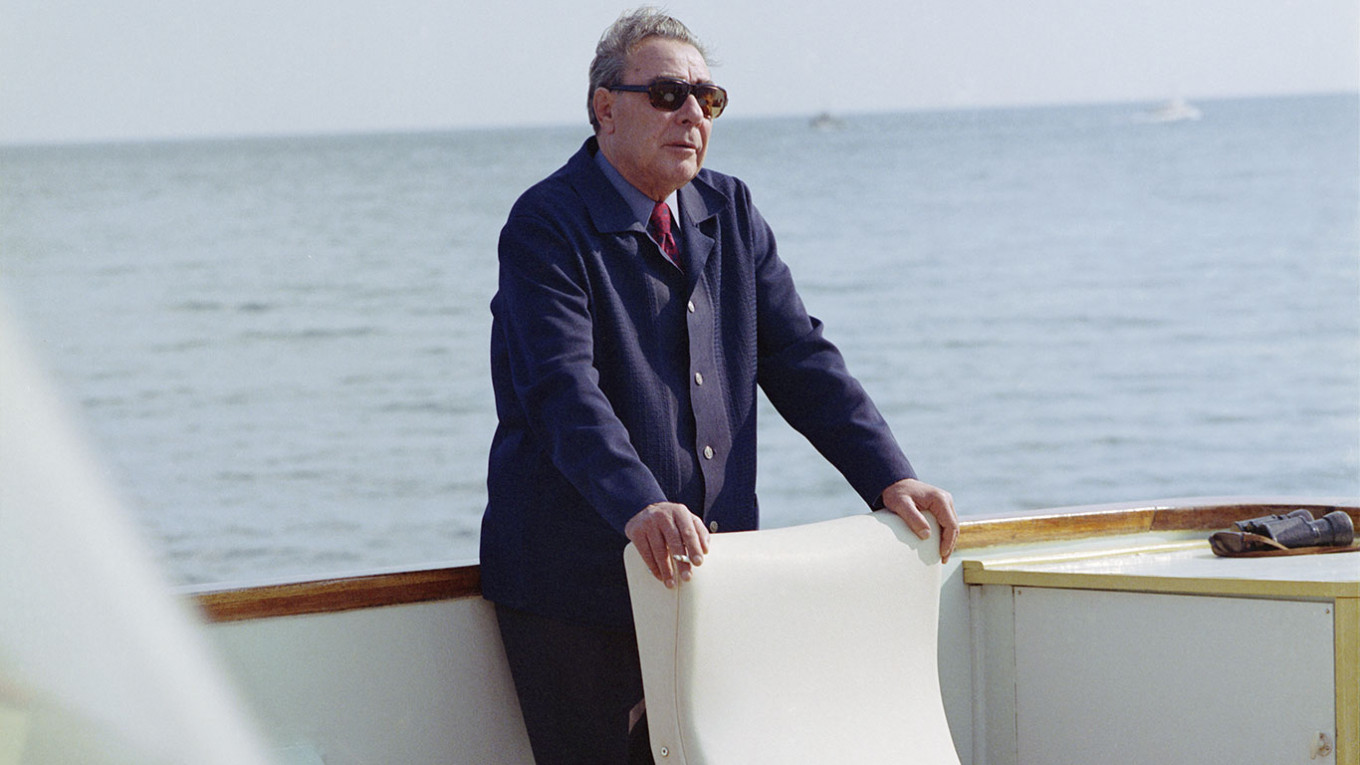 Леонид Брежнев во время отдыха в Крыму. 1973 