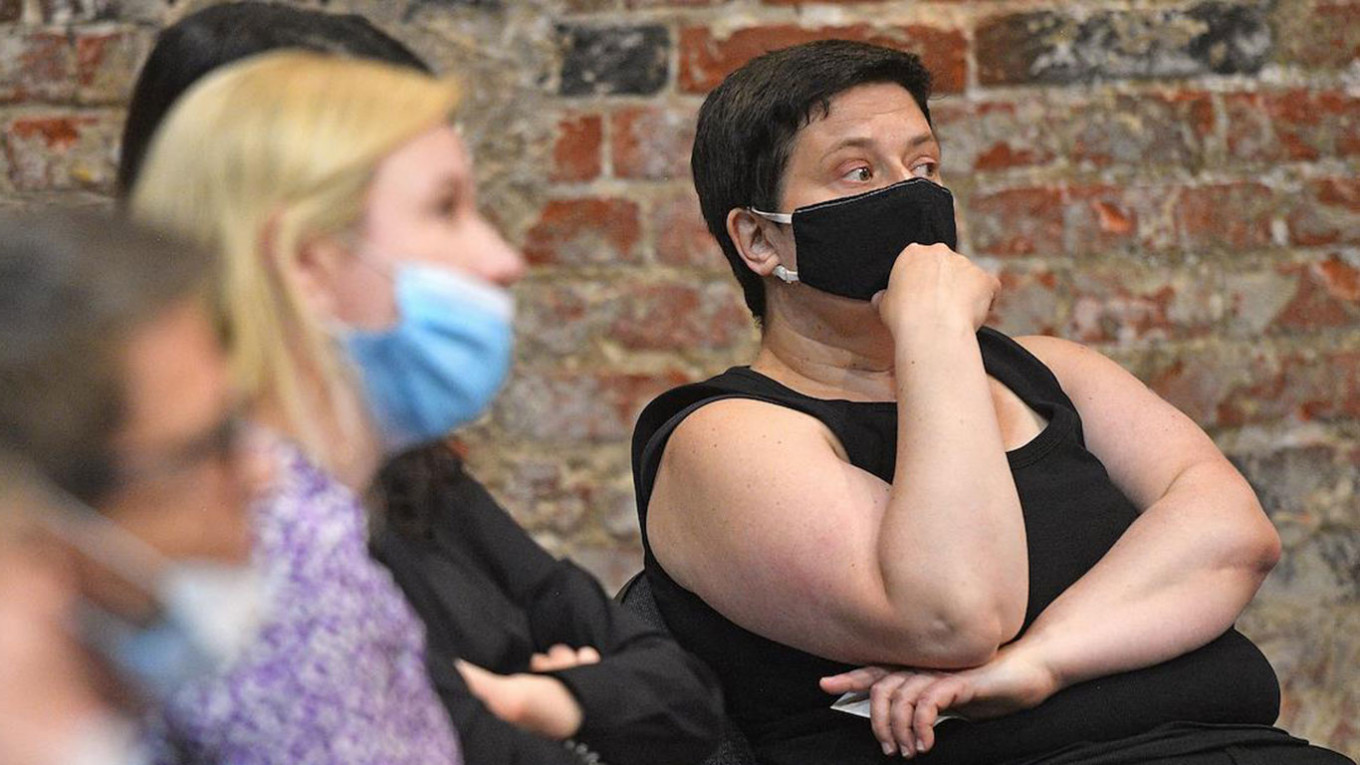 Светлана Рейтер (справа)