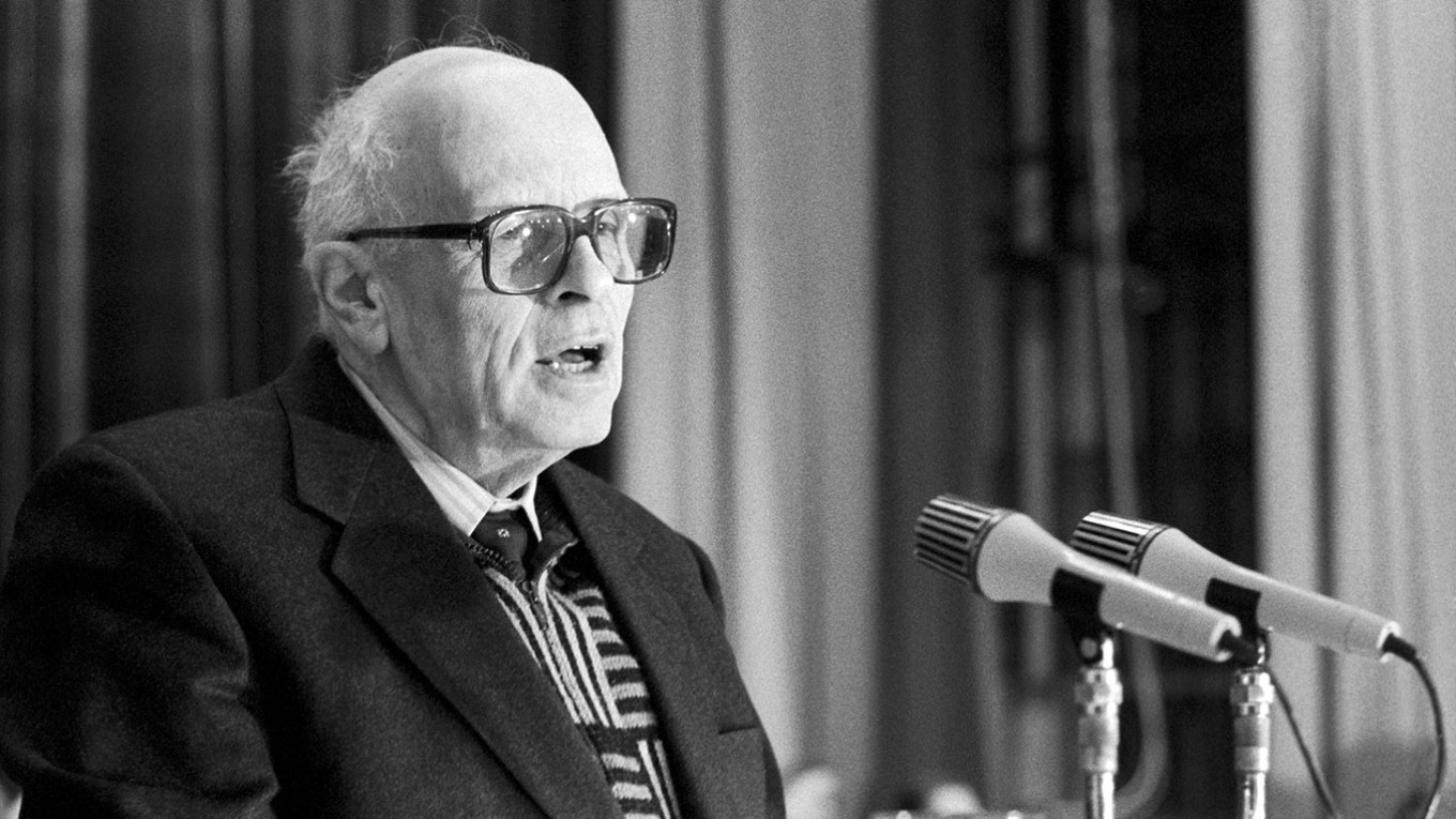 Андрей Дмитриевич Сахаров, 1989 год